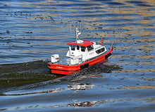 Laden Sie das Bild in den Galerie-Viewer, Feuerlöschboot Florian 1 Best.-Nr. 2140 SG Modellbau Stefan Graupner
